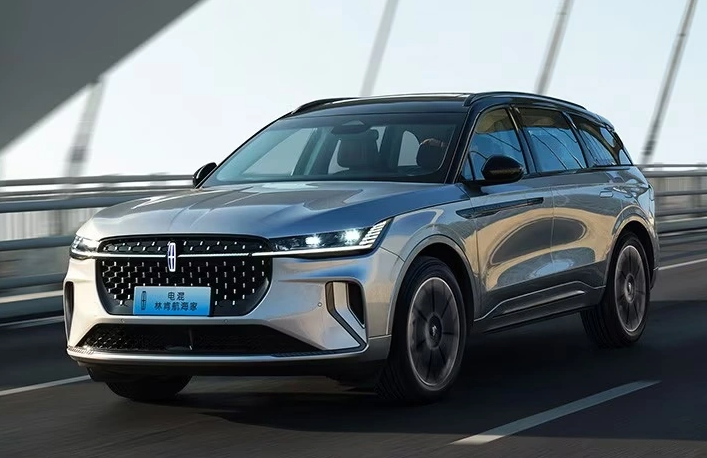 2025款林肯航海家上市，简约配置，调整售价32.58万元起
