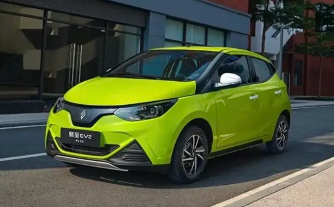 江铃新推易至EV2 PLUS掀背车，201公里续航，入门价49990元
